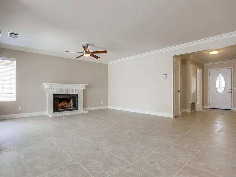 2634 Luciernaga St — Photo 14