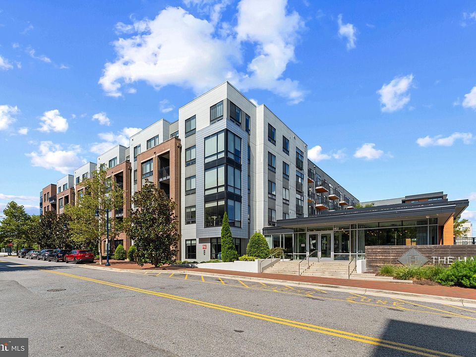 1st image of 145 Riverhaven Dr Unit 435