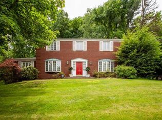 3231 Nottingham Dr, Pittsburgh, PA 15235