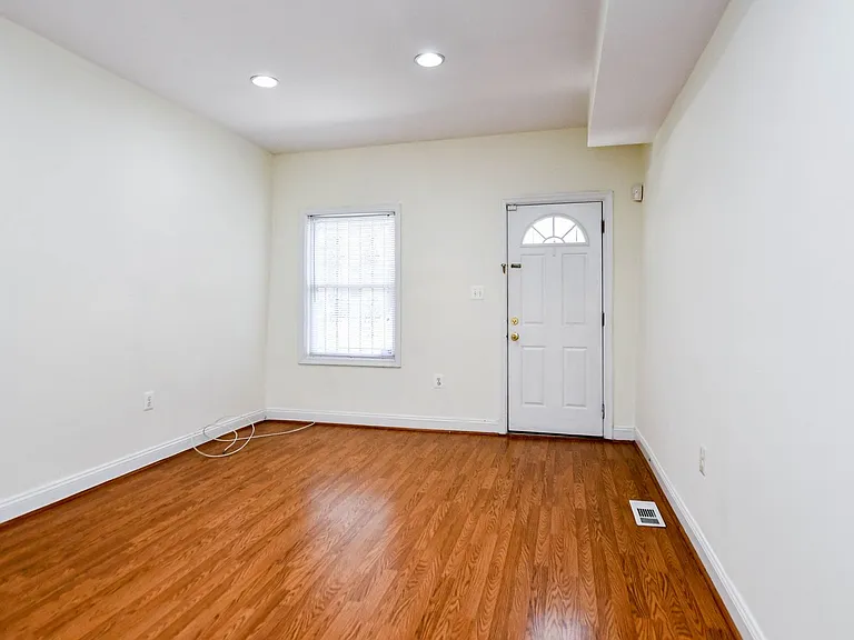 1651 Gales St NE — Photo 5