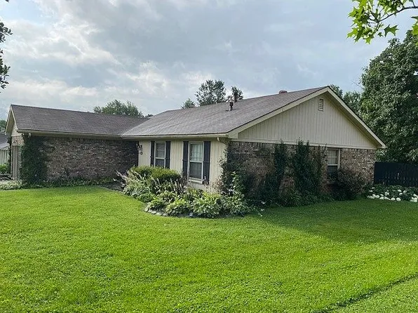 349 Tophill Dr, Shelbyville, KY 40065