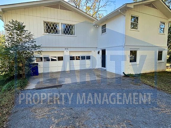 3rd image of 912 Fairmont Ave NW