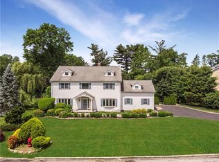 35 Hevelyn Rd, Elmsford, NY 10523