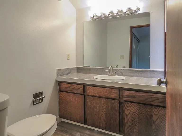 9110 SW Chelan Pl — Photo 19