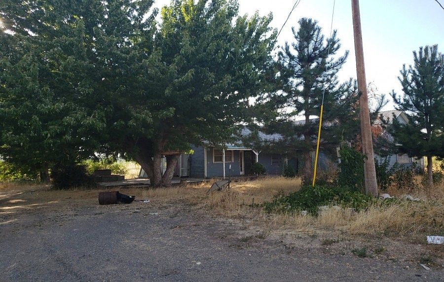 2nd image of 2702 S Griffin Rd