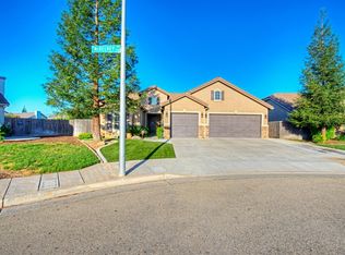 2917 N McKelvey Ave, Fresno, CA