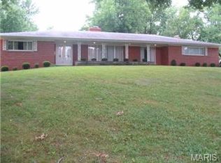 12241 Blackhall Dr, Saint Louis, MO 63128