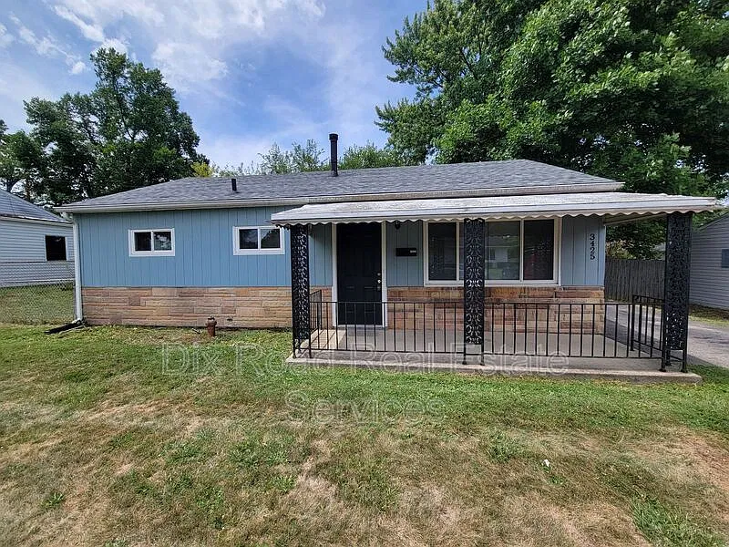 3 bed, 1.0 bath, 864 sqft, $1,475 — Photo 1