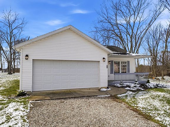 2nd image of 647 Greenbriar Cir