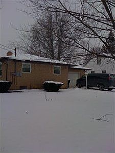 2nd image of 1706 Moncrest Dr NW