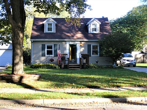 2nd image of 2331 Clifton Ave