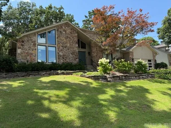 714 Loyola Dr, Little Rock, AR 72211