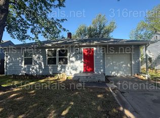 2669 S Santa Fe Ave, Wichita, KS 67216