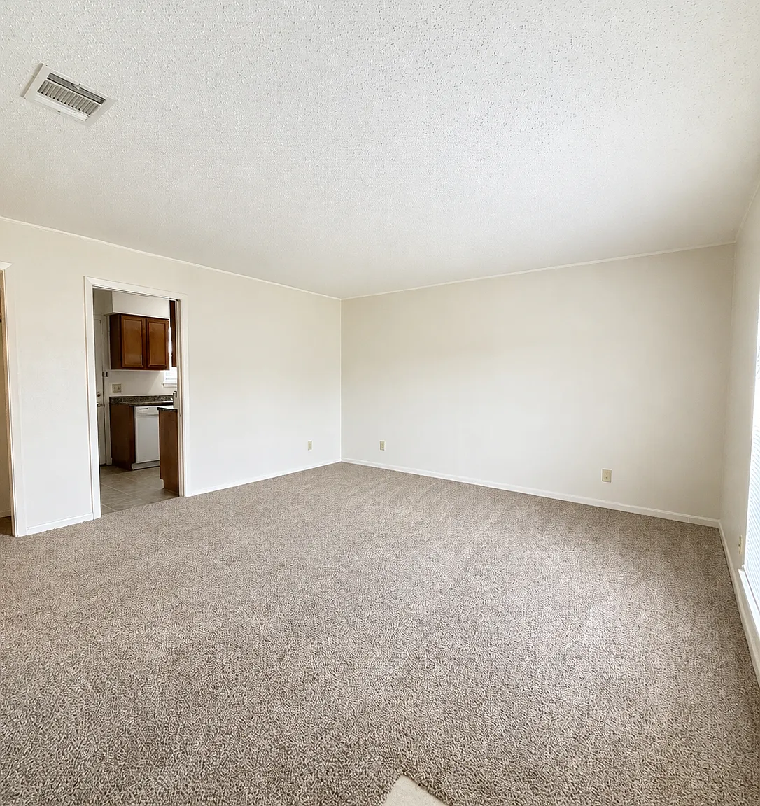 2 bed, 1.5 bath, 960 sqft, $995 — Photo 3