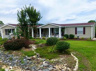 133 Riverwind Dr, Hendersonville, NC 28739