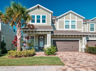 602 Ozona Village Dr, Palm Harbor, FL 34683