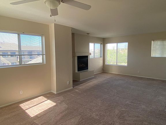 3rd image of 411 Hill Ave