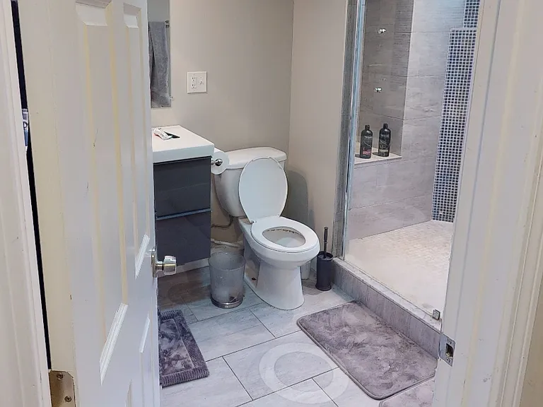 83 Windsor St #1X — Photo 10