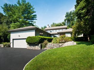 14 Bailiwick Woods Cir, Greenwich, CT 06831