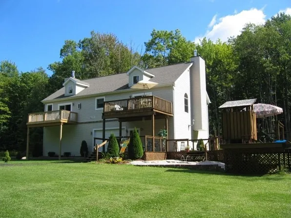 Kline Rd, Edinboro, PA 16412