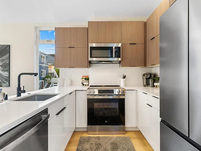 7146 47th Ave SW — Photo 13