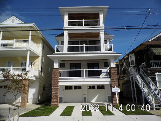 1st image of 853 Saint James Pl