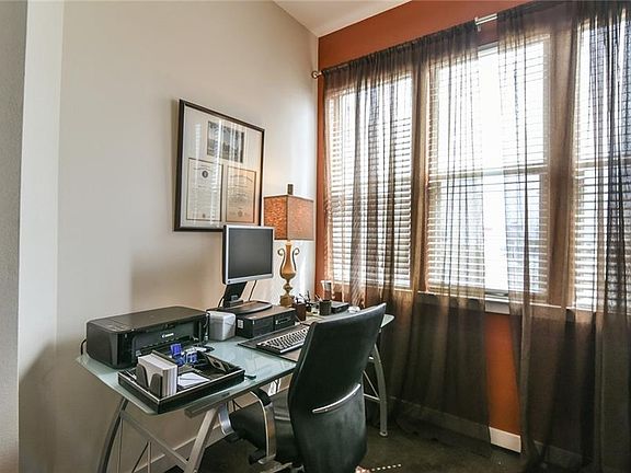 5th image of 201 W Lancaster Ave Unit 413