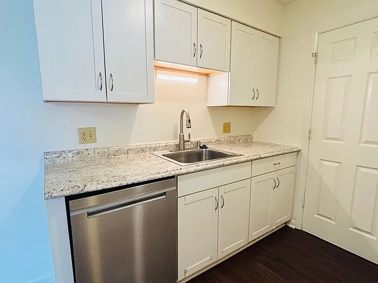 207 Wharton St SE #2 — Photo 5