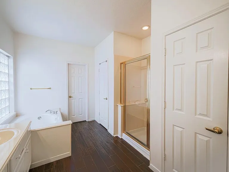 11606 Canyon Woods Dr — Photo 20