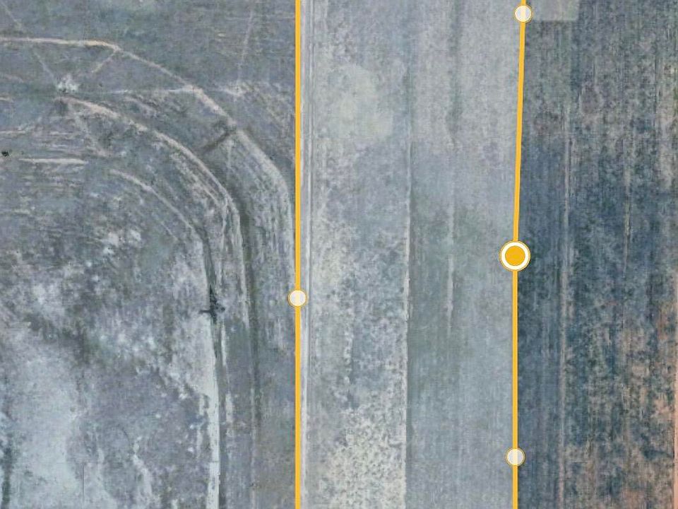 1st image of E Ellis St