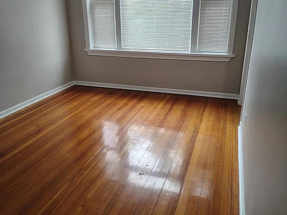 5th image of 2955 N Spaulding Ave Front 2