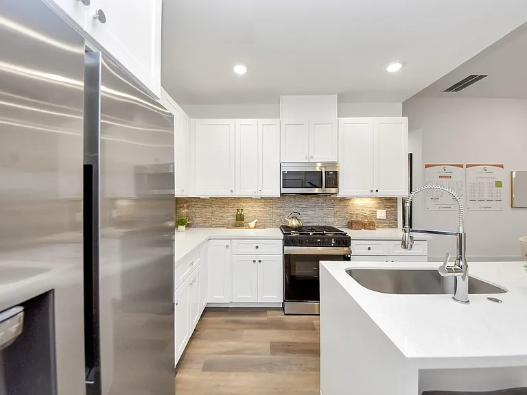 7504 Carver Rd #D — Photo 17