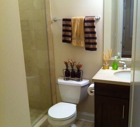3rd image of 2334 N Greenview Ave #Y2r