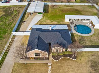 9400 Simbra Ln, Crowley, TX 76036