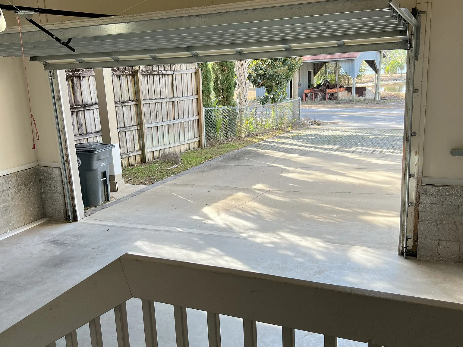 2 bed, 1040 sqft, $1,650 — Photo 2