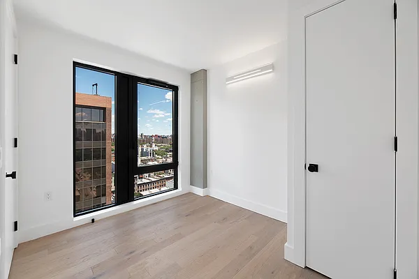 Rented by REAL New York | media 29