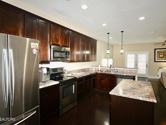 5th image of 2719 Silent Springs Ln