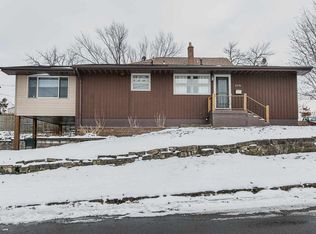 1970 Fillmore St, Dubuque, IA 52001