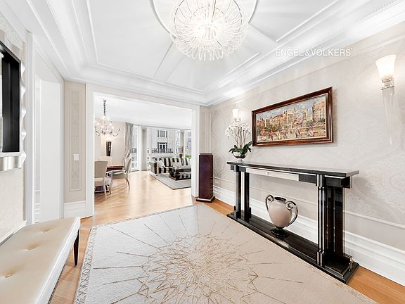 5th image of 15 Central Park W APT 12G
