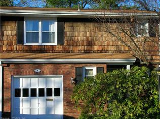 1 Davenport Rd, West Hartford, CT 06110