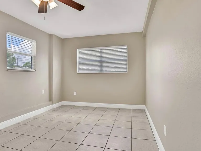 6215 Melbourne Ave — Photo 1