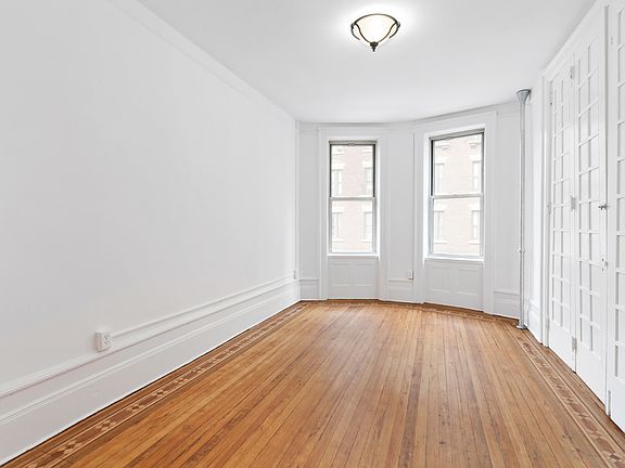 2nd image of 606 W 113th St APT 4D