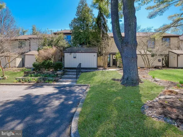 11 Eden Roc, New Hope, PA 18938