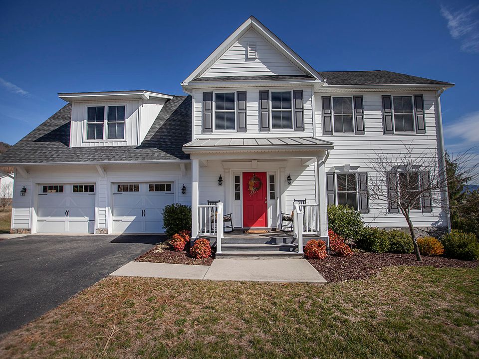 1st image of 5913 Crumpacker Dr