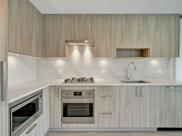 13350 Central Ave #508, Surrey, BC V3T 0S1