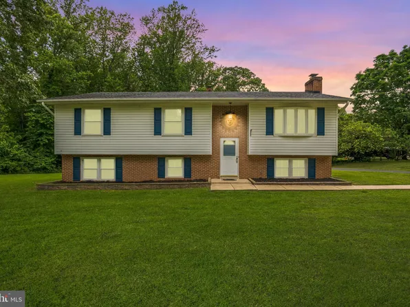 30155 Curtiss Rd, Mechanicsville, MD 20659
