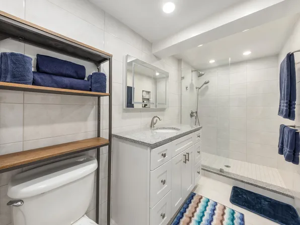 135 West 70th Street 6M image 9 of 10