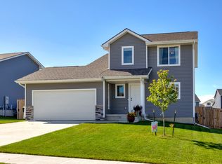 212 NW Pike Cir, Waukee, IA 50263