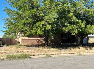 1013 Caminisito, Roswell, NM 88203