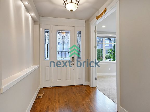 2nd image of 11915 162nd Ct NE